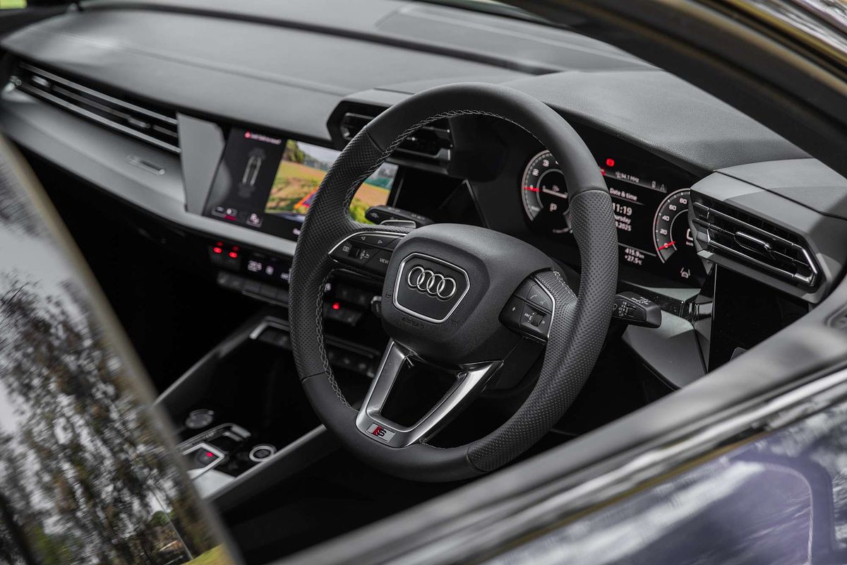 2025 Audi A3 35 TFSI S line GY