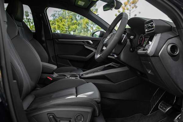 2025 Audi A3 35 TFSI S line GY