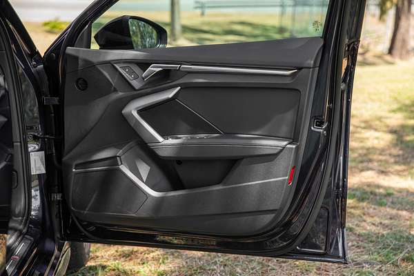 2025 Audi A3 35 TFSI S line GY