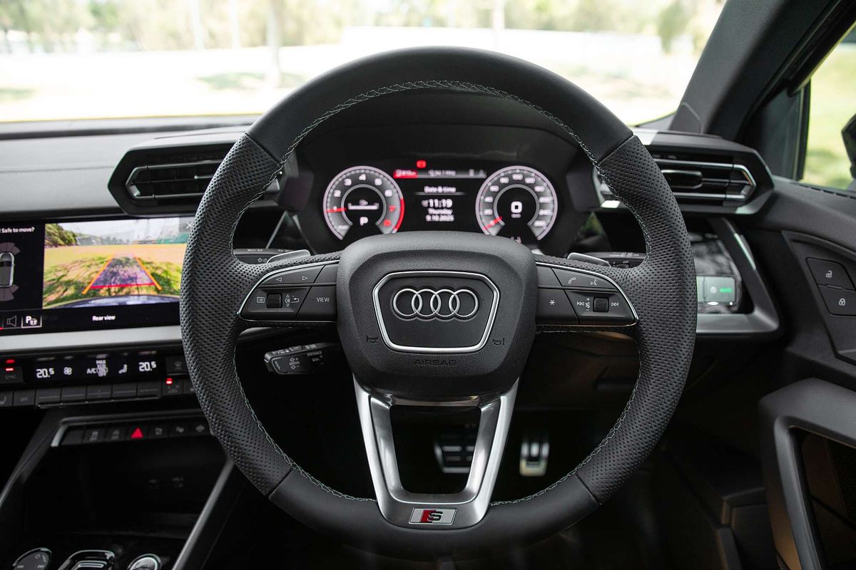 2025 Audi A3 35 TFSI S line GY