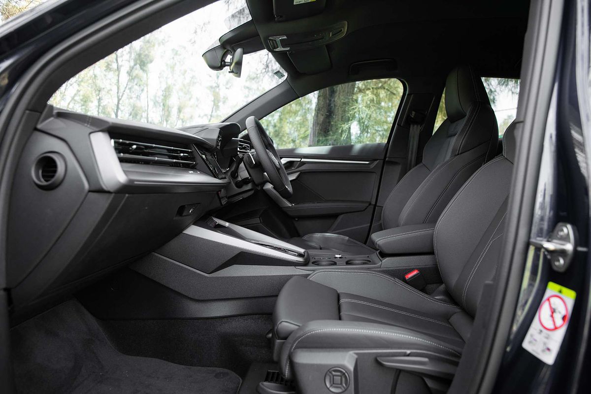 2025 Audi A3 35 TFSI S line GY