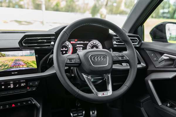 2025 Audi A3 35 TFSI S line GY