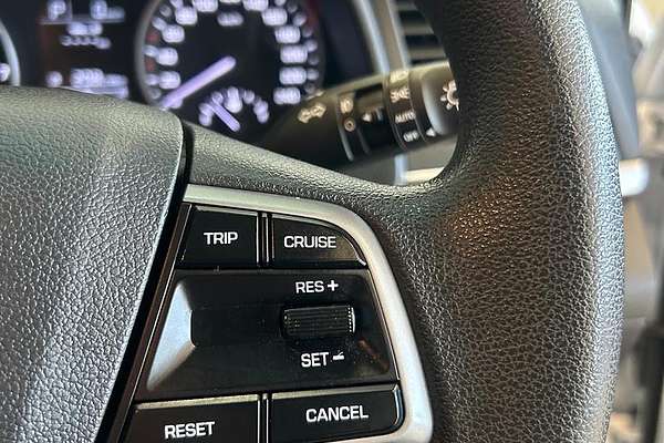 2018 Hyundai Elantra Active AD