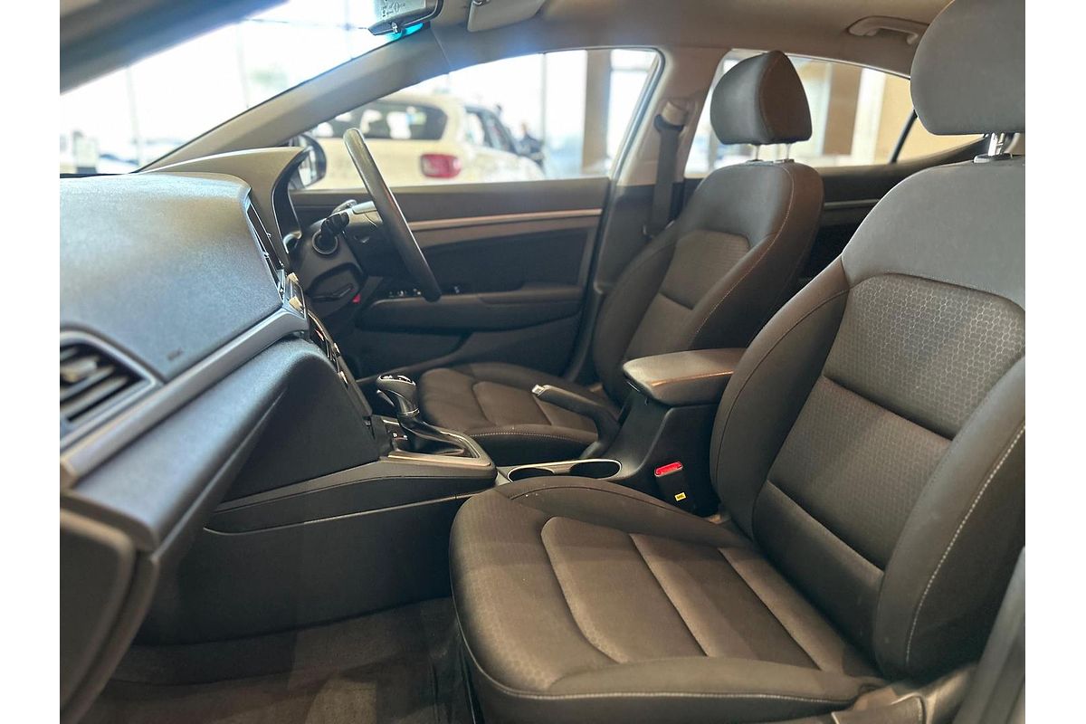 2018 Hyundai Elantra Active AD