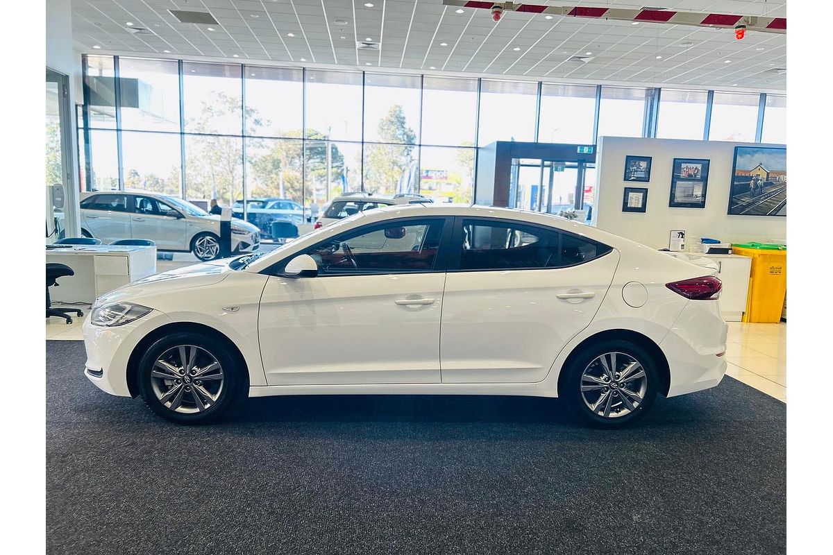 2018 Hyundai Elantra Active AD