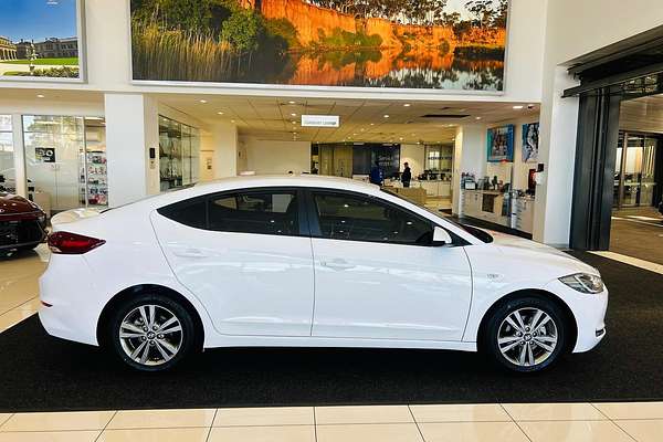 2018 Hyundai Elantra Active AD