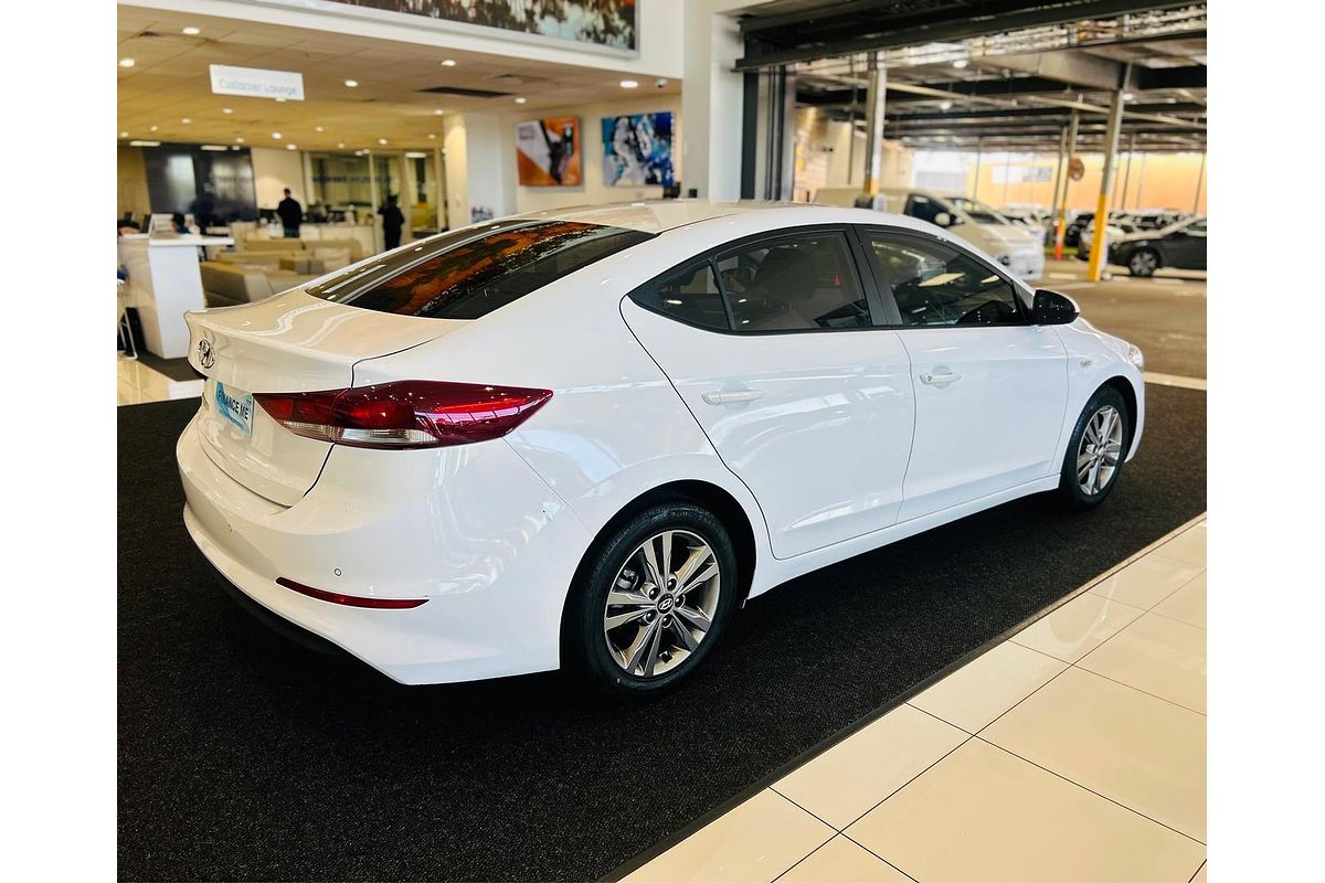 2018 Hyundai Elantra Active AD