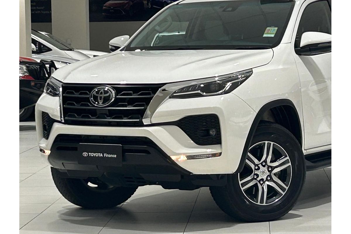 2024 Toyota Fortuner GXL GUN156R