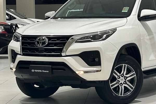 2024 Toyota Fortuner GXL GUN156R