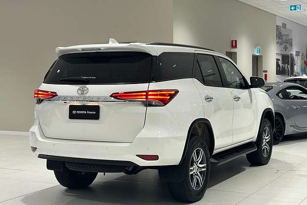 2024 Toyota Fortuner GXL GUN156R