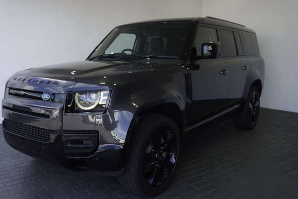 2024 Land Rover Defender 130 D350 X-Dynamic SE L663