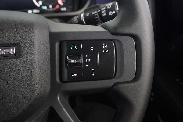 2024 Land Rover Defender 130 D350 X-Dynamic SE L663