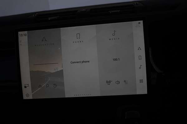 2024 Land Rover Defender 130 D350 X-Dynamic SE L663