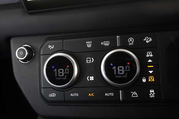 2024 Land Rover Defender 130 D350 X-Dynamic SE L663
