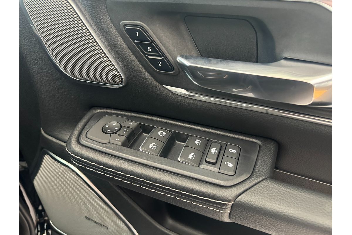 2025 RAM 1500 Laramie Sport Hurricane SO RamBox DT 4X4 SWB