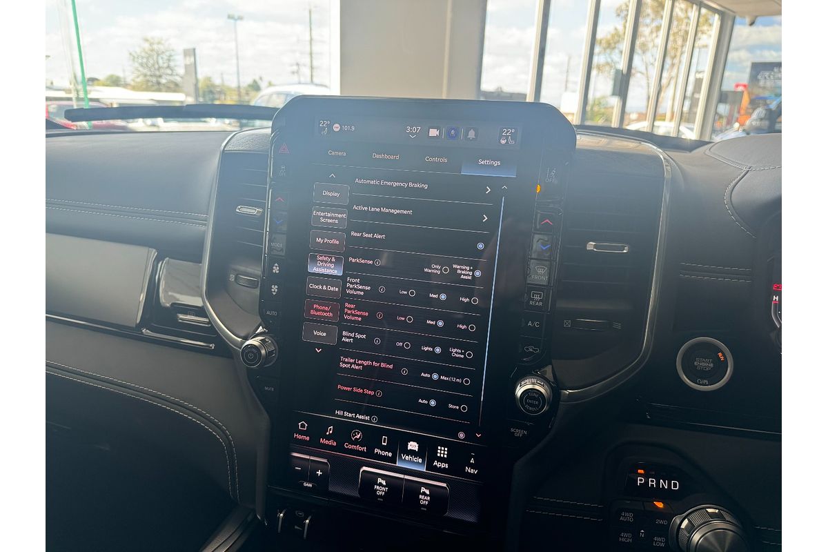 2025 RAM 1500 Laramie Sport Hurricane SO RamBox DT 4X4 SWB