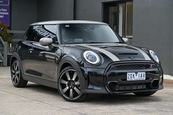 2024 MINI Cooper S Classic F66