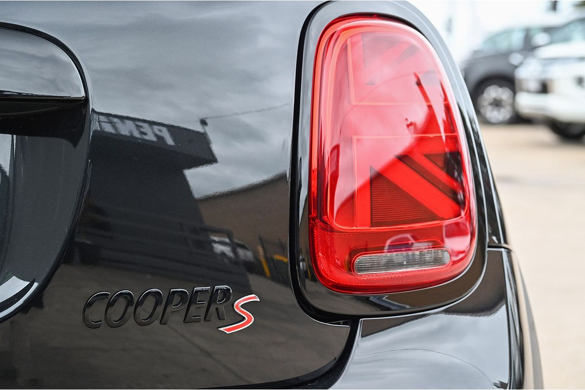 2024 MINI Cooper S Classic F66