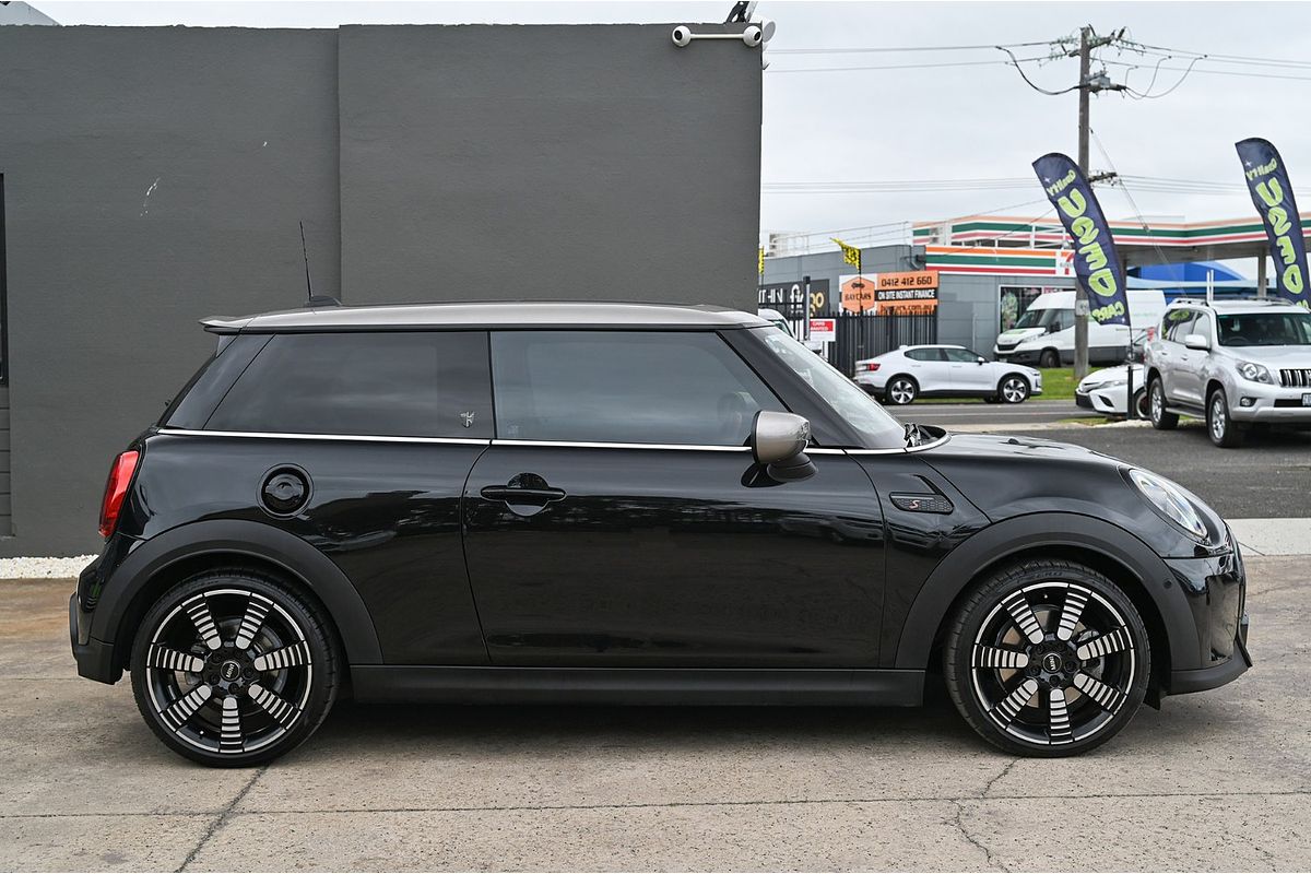 2024 MINI Cooper S Classic F66