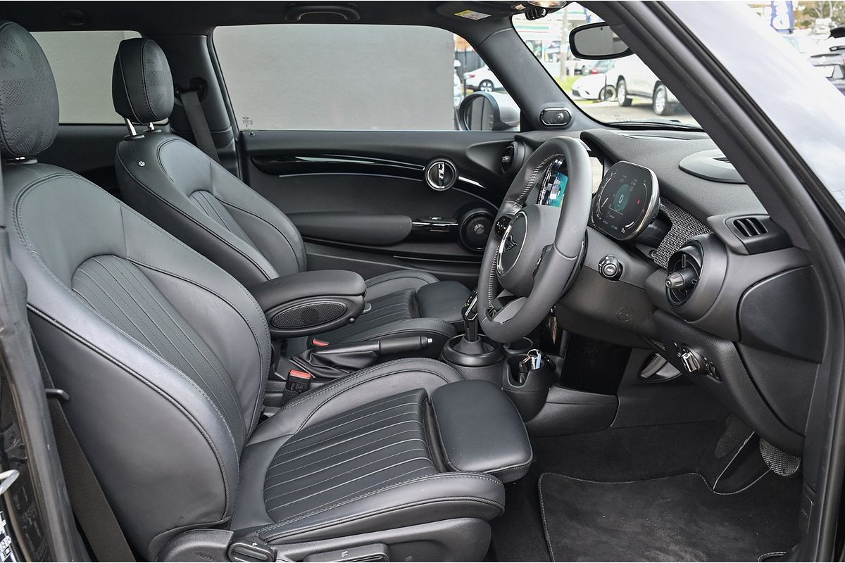 2024 MINI Cooper S Classic F66