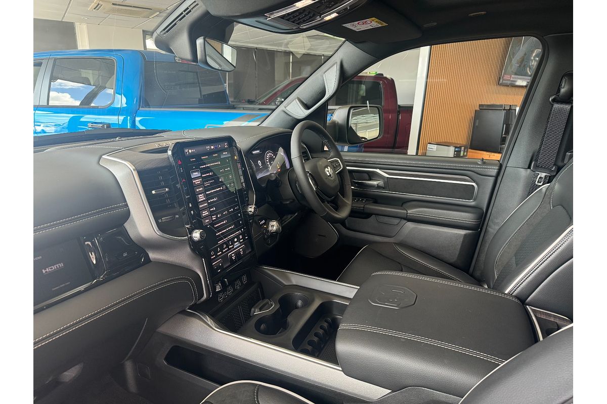 2025 RAM 1500 Laramie Sport Hurricane SO RamBox DT 4X4 SWB