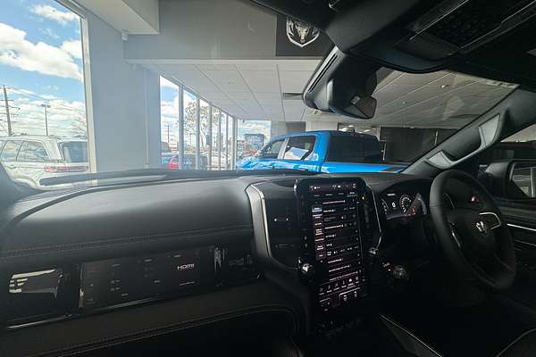 2025 RAM 1500 Laramie Sport Hurricane SO RamBox DT 4X4 SWB