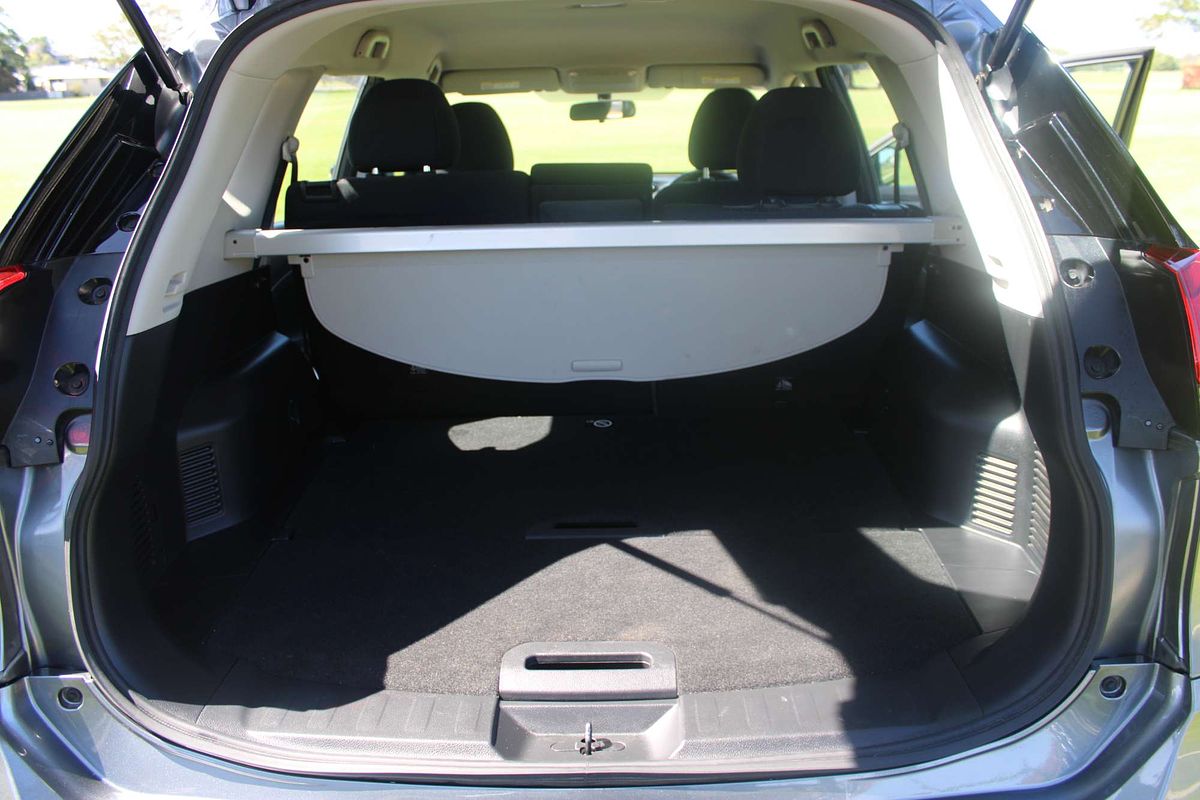 2021 NISSAN X-TRAIL ST (4x2)  4D WAGON 4CYL