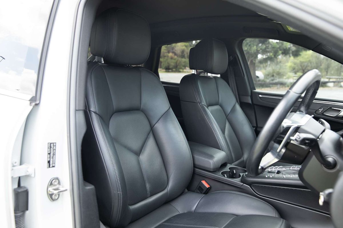 2020 Porsche Macan  95B