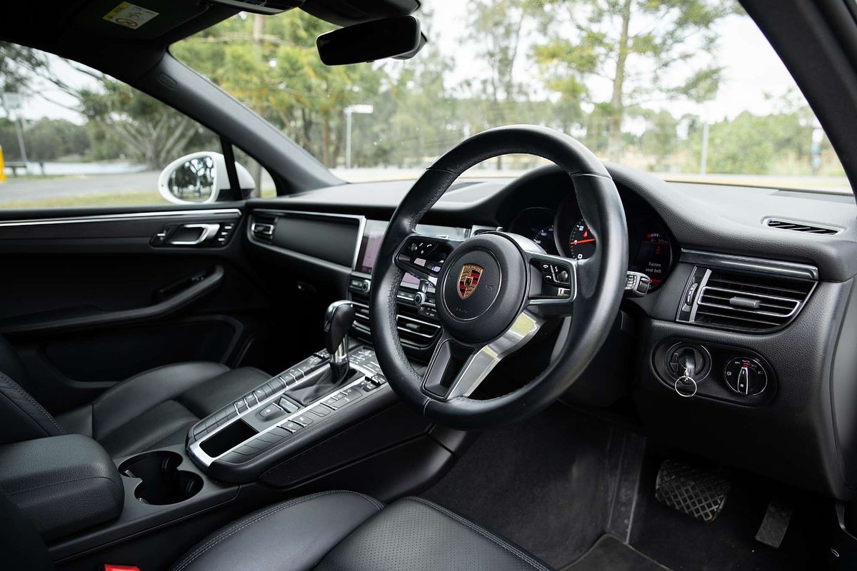 2020 Porsche Macan  95B