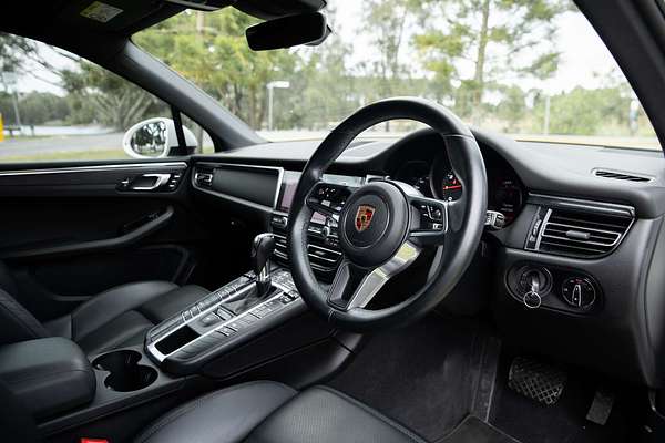 2020 Porsche Macan  95B