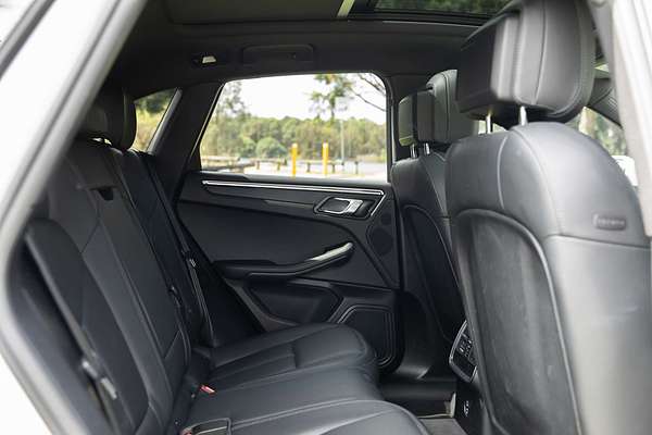2020 Porsche Macan  95B