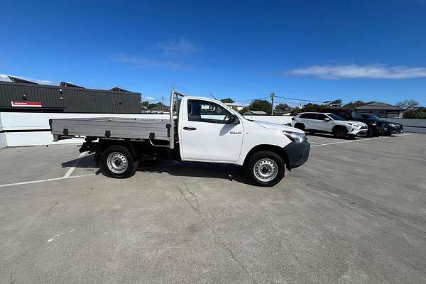 2017 Toyota Hilux Workmate GUN125R 4X4