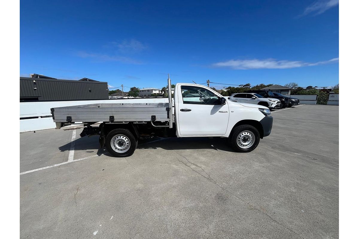 2017 Toyota Hilux Workmate GUN125R 4X4