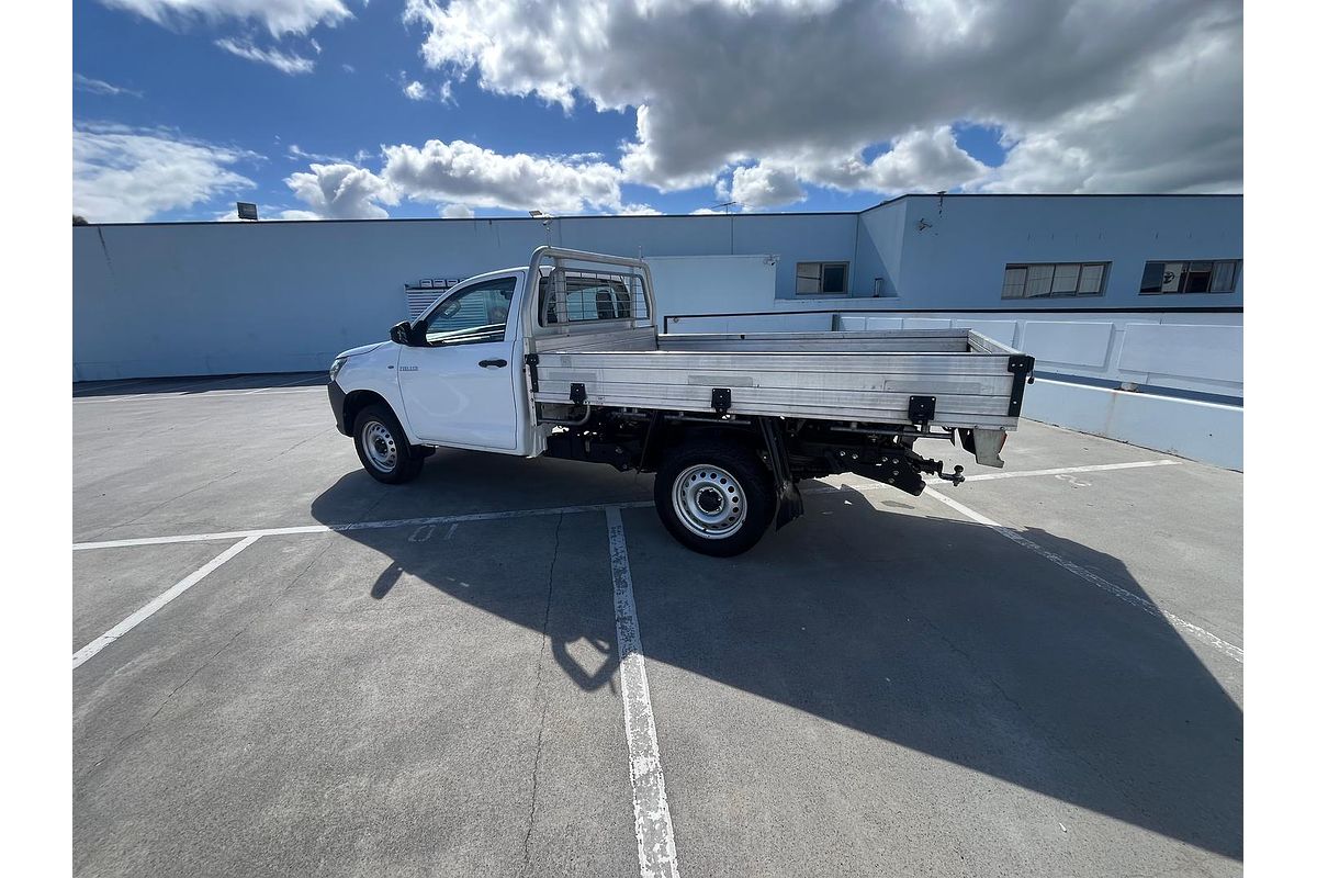 2017 Toyota Hilux Workmate GUN125R 4X4