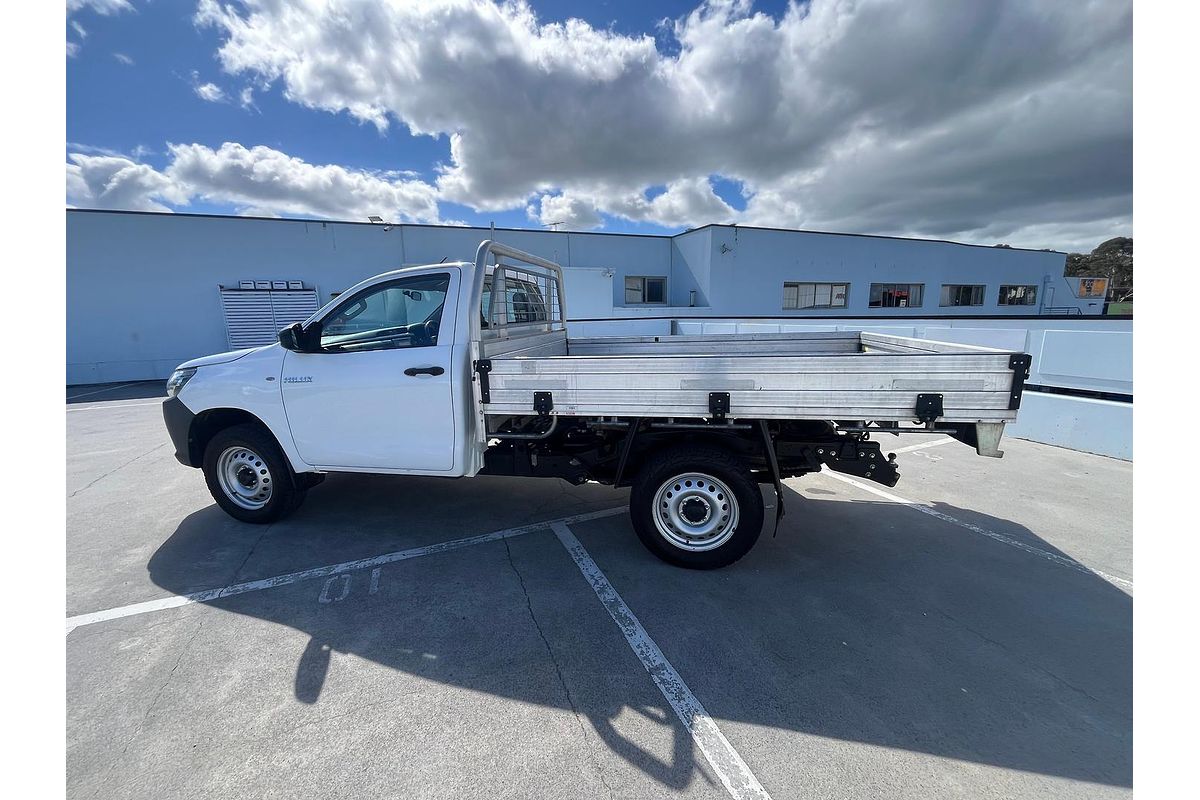 2017 Toyota Hilux Workmate GUN125R 4X4