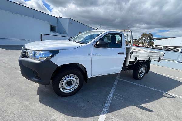 2017 Toyota Hilux Workmate GUN125R 4X4