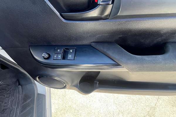 2017 Toyota Hilux Workmate GUN125R 4X4