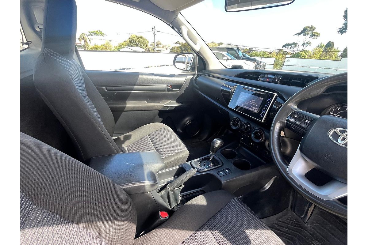2017 Toyota Hilux Workmate GUN125R 4X4
