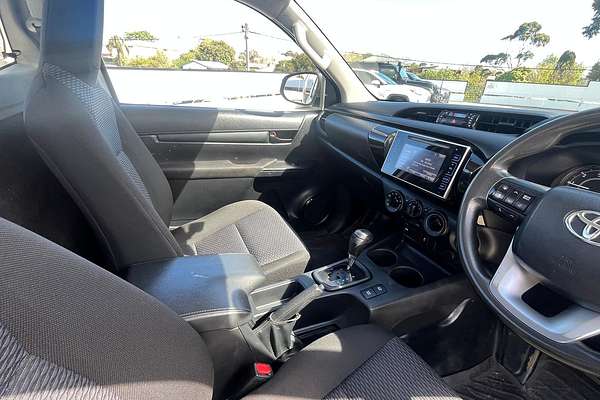 2017 Toyota Hilux Workmate GUN125R 4X4