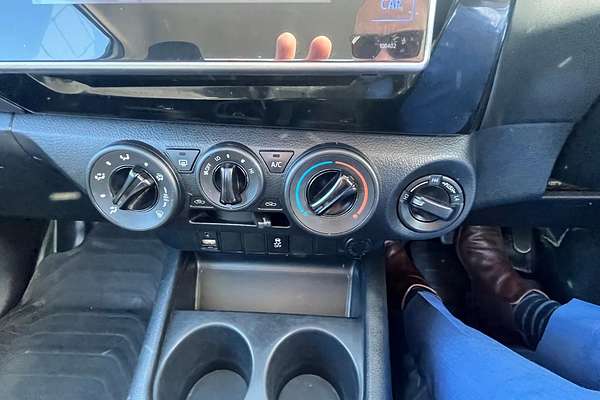 2017 Toyota Hilux Workmate GUN125R 4X4