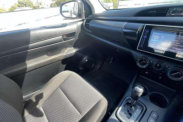 2017 Toyota Hilux Workmate GUN125R 4X4