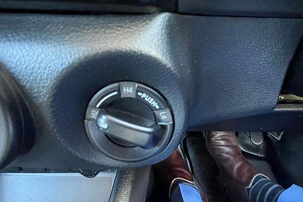 2017 Toyota Hilux Workmate GUN125R 4X4