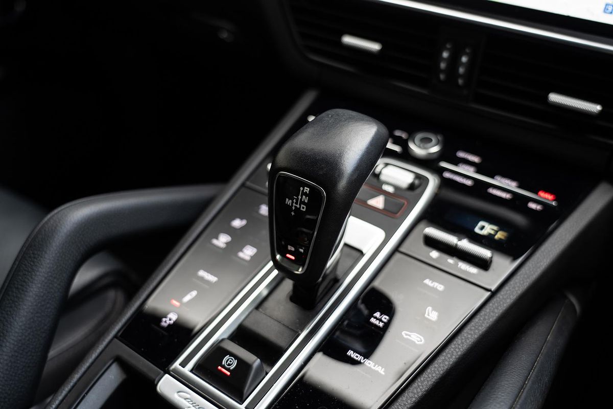 2022 Porsche Cayenne 9YA