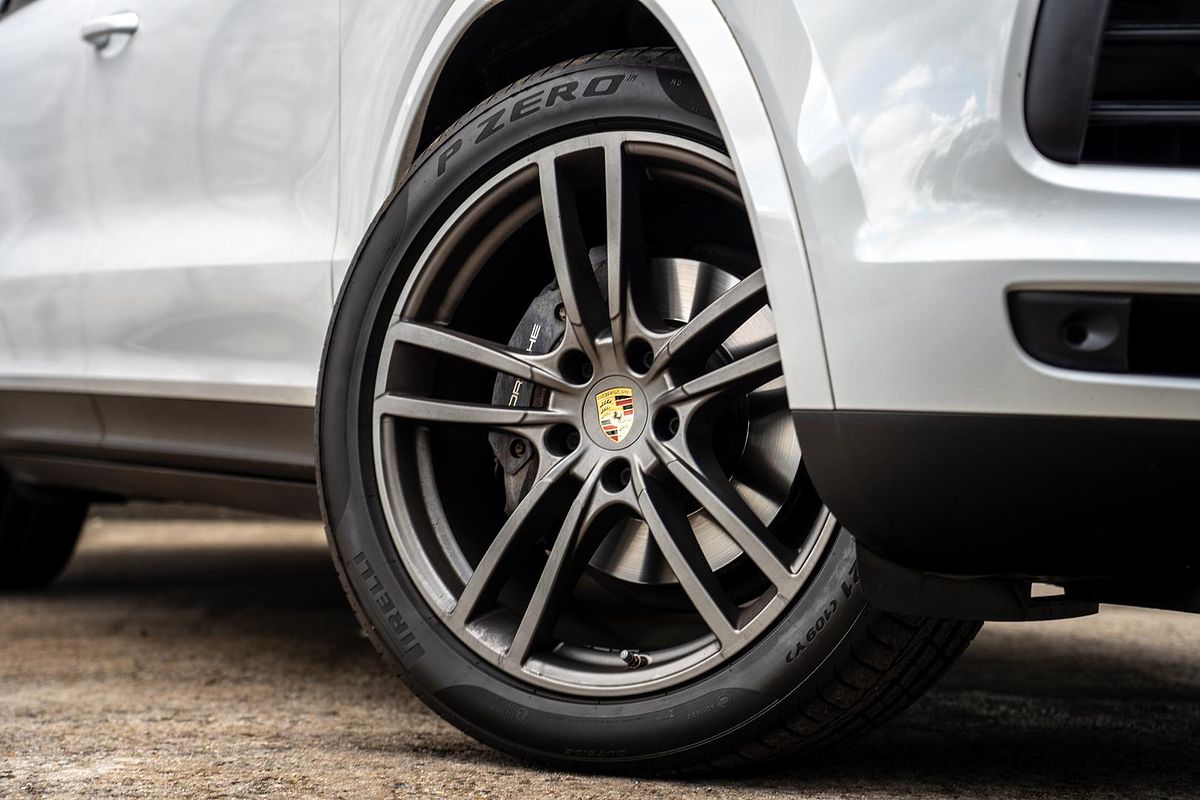 2022 Porsche Cayenne 9YA