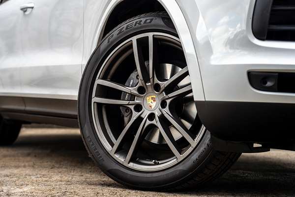 2022 Porsche Cayenne 9YA