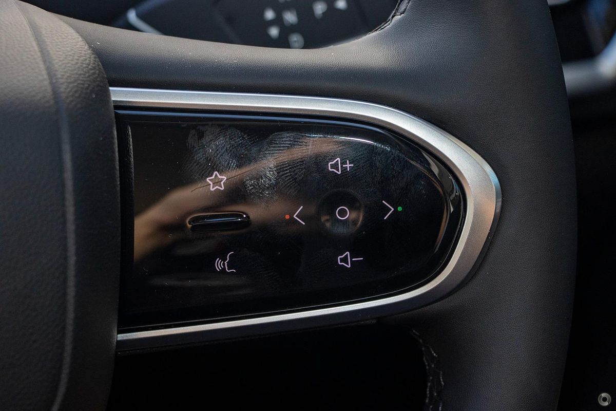 2025 Jaecoo J7 SHS Summit