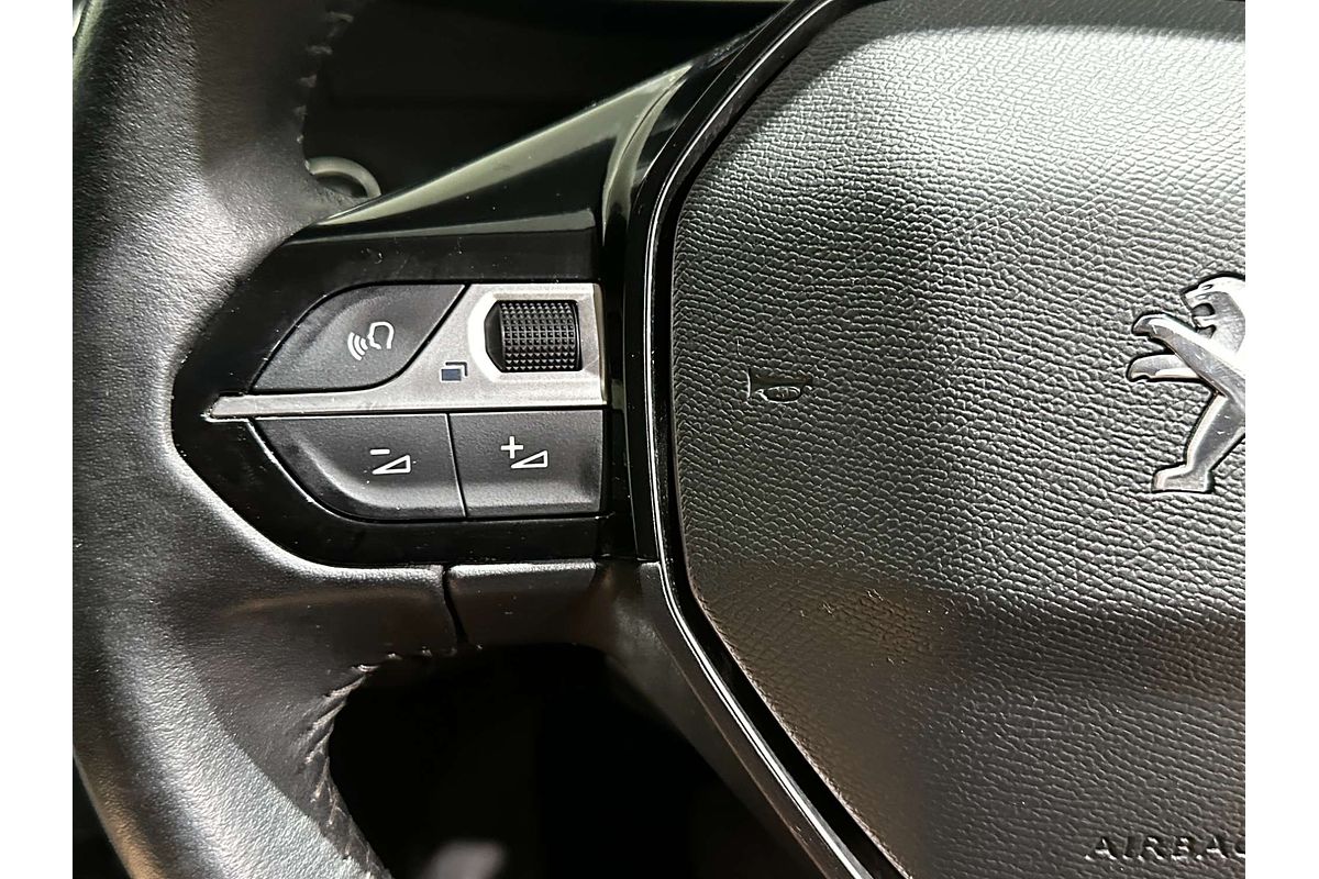 2021 Peugeot 2008 Allure P24