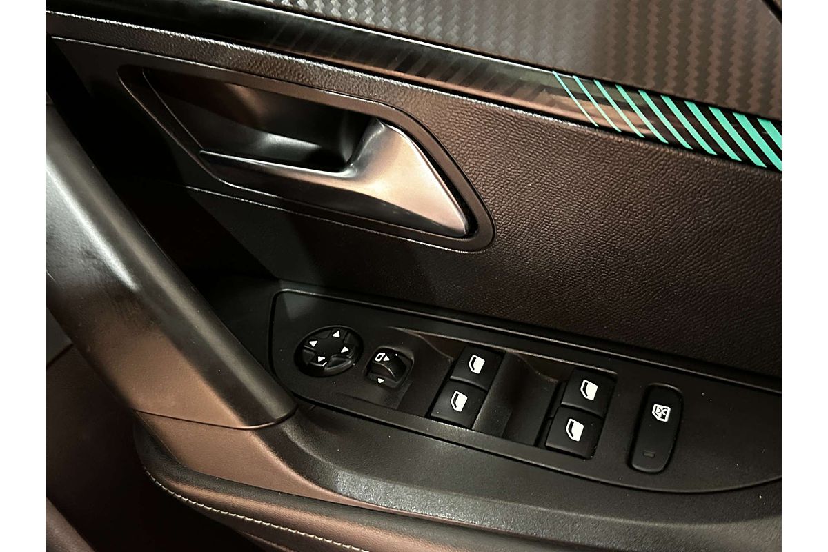2021 Peugeot 2008 Allure P24