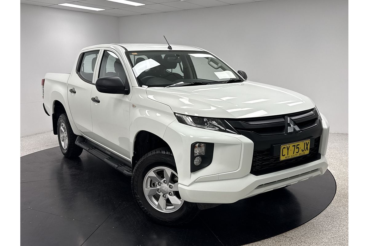 2020 Mitsubishi Triton GLX MR 4X4