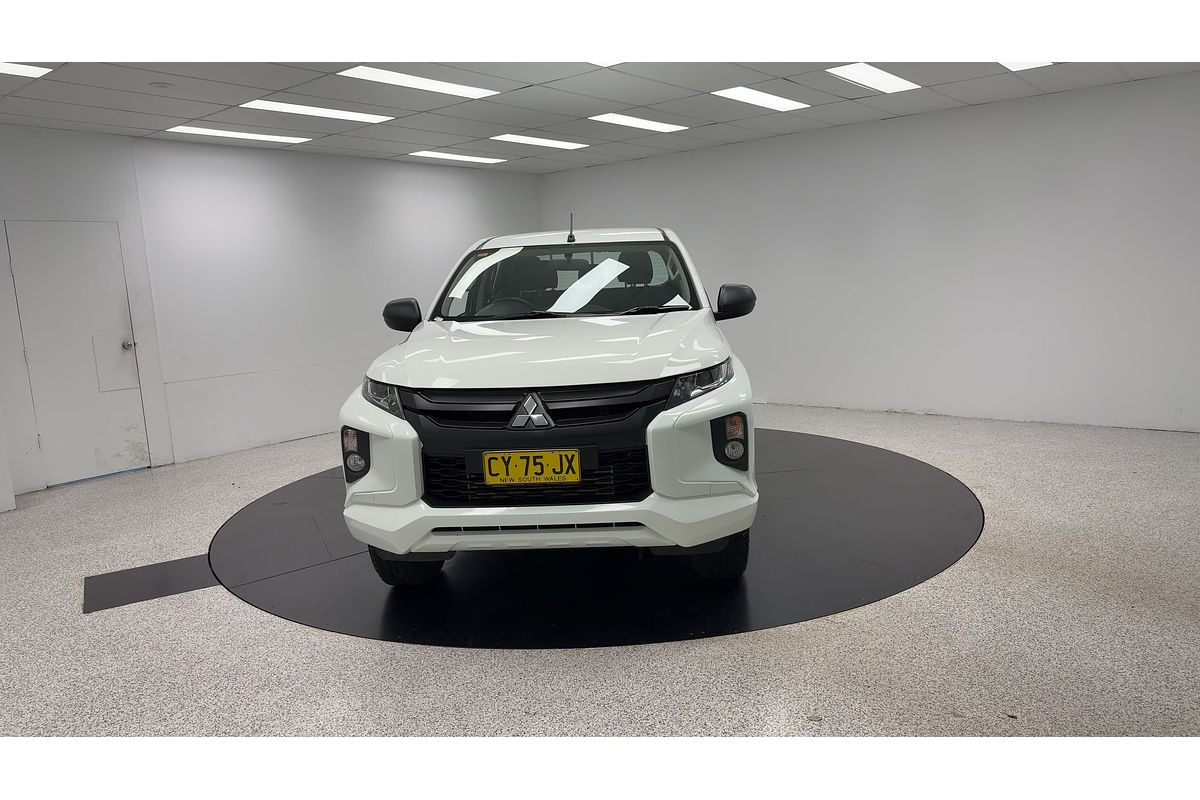 2020 Mitsubishi Triton GLX MR 4X4